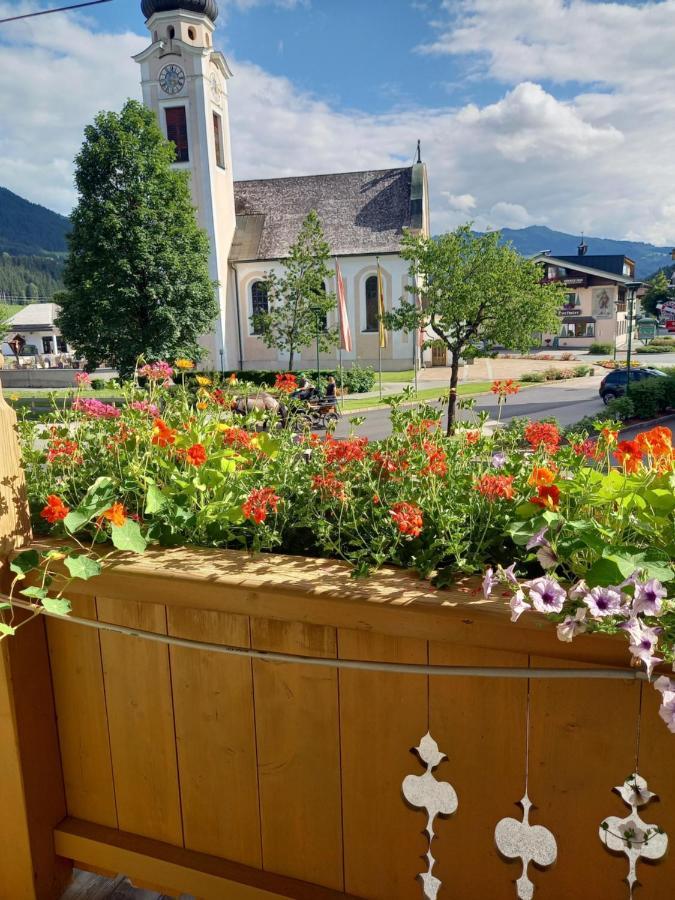 Privatzimmervermietung Foidlbauer Acomodação com café da manhã Oberndorf in Tirol Exterior foto